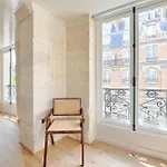 Louvre & Seine Luxury New 3Br Full Ac By Melvane