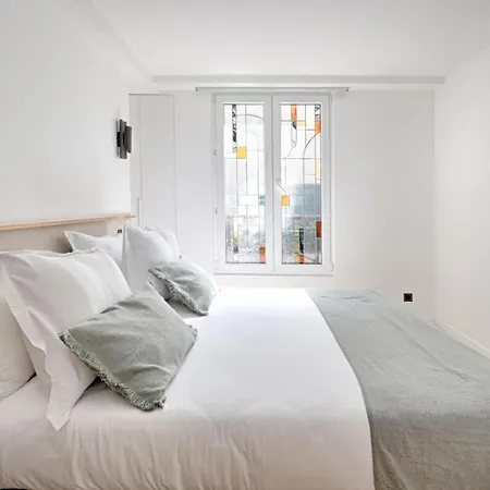 Louvre & Seine Luxury New 3br Full Ac By Melvane