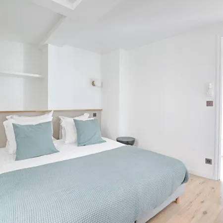 Louvre & Seine Luxury New 3br Full Ac By Melvane *