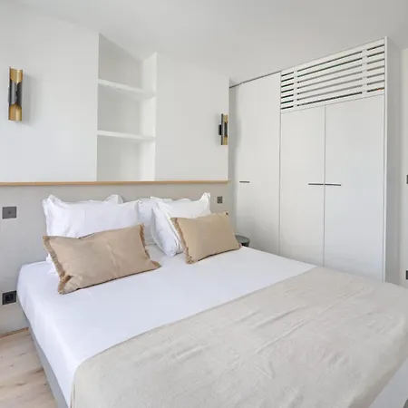 Louvre & Seine Luxury New 3br Full Ac By Melvane *